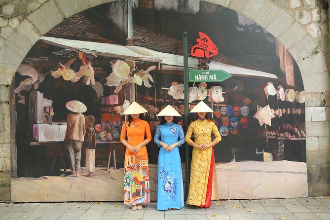 Half-Day Hanoi City Tour by Scooter - From 8:30 a.m. pickup to your helmet: how the scooter part works