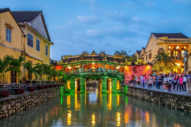 Half-day Hoi An Photo Tour with Lantern Release at Hoai River - Photographing Moss, Bougainvillea, and Narrow Alleys