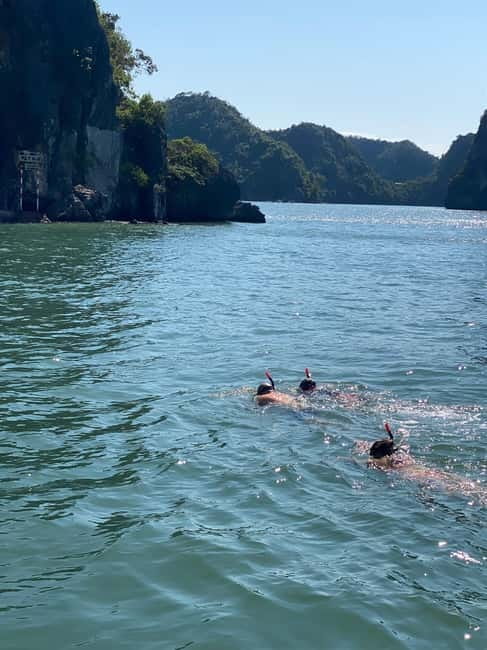 Half day Lan Ha Bay : Boat Trip , Kayaking,Snorkel - Kayaking in quieter Lan Ha Bay water: the best part for most people