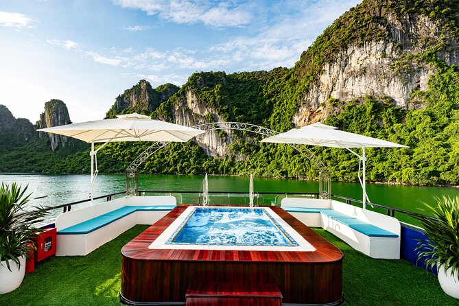 Halong 5star Cruise Day Trip: Buffet Lunch, Jacuzzi & Kayaking - Buffet lunch: when it’s good and when to plan around it