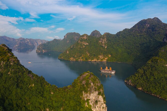 Halong Bay 3 days 2 nights on PEONY CRUISES 5 Stars LUXURY - Day 3: Cat Ba biosphere cave at Trung Trang, then return to Tuan Chau