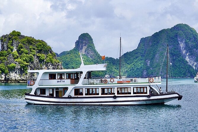 Halong Bay and Cave Full-Day Cruise,Lunch,Island,Beach from Hanoi - A One-Day Halong Bay Fix From Hanoi
