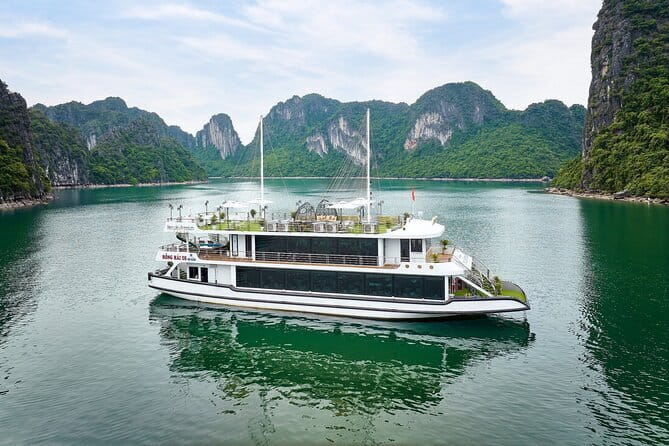 Halong Bay Day Tour Luxury Cruise With Jacuzzi and Buffet Lunch - One-day Halong Bay: fast, fun, and built for limited time