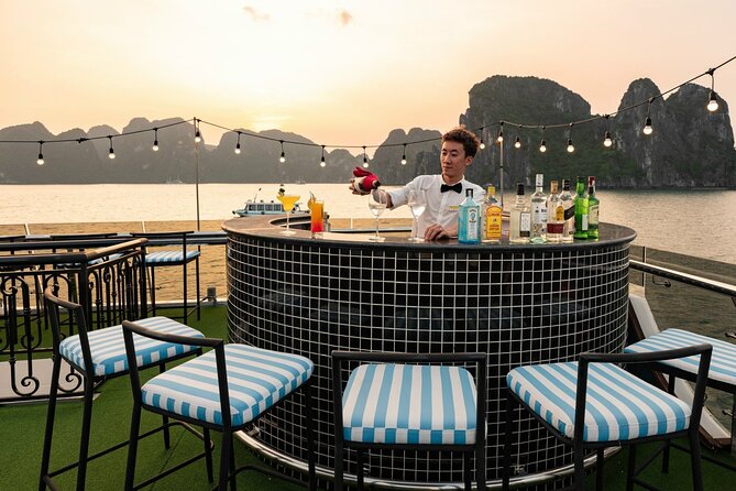 Halong Bay Day Tour With Sunlight Luxury Cruise With Transfer - Sung Sot Cave and Luon Cave: Walking Stretches to Plan For