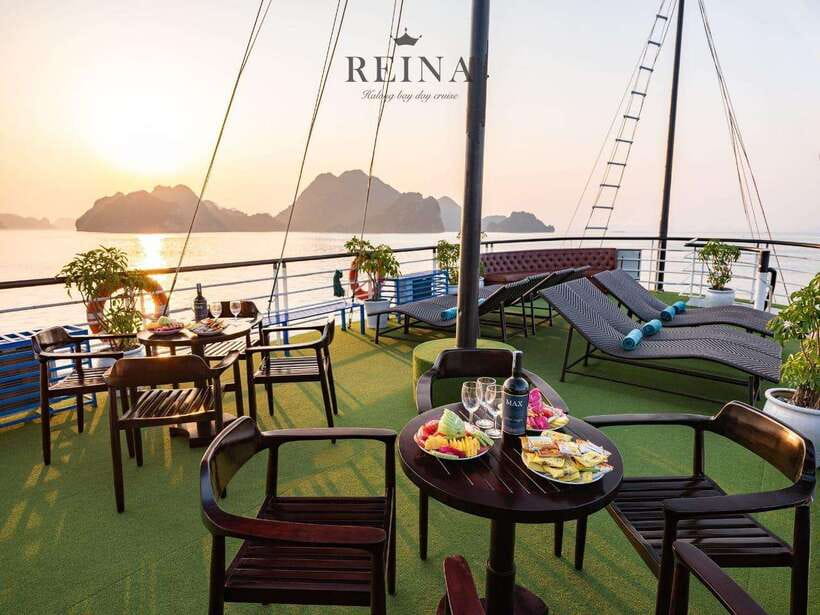 Halong Bay: Full-Day 4-Star Experience with Kayaking - Logistics that can make or break the day