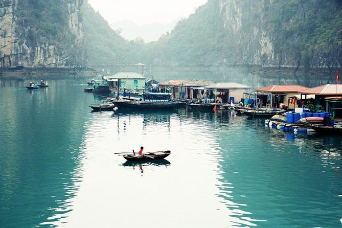 Halong Bay Full-Day - 5.5 Hours On-Boat With Cave And Kayaking - Sung Sot Cave at Bo Hon Island: The Most Time-Guaranteed Marvel