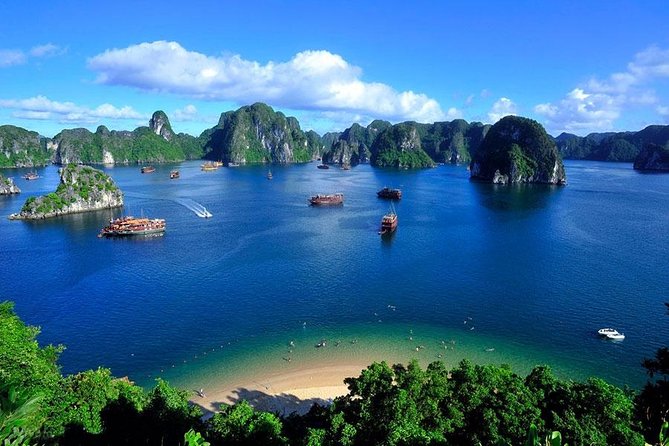 Halong Bay Full Day Tour with All-Inclusive: Boat, Kayak, Island, Cave and Lunch - Cruising Halong Bay: the limestone set-piece that makes the day feel short
