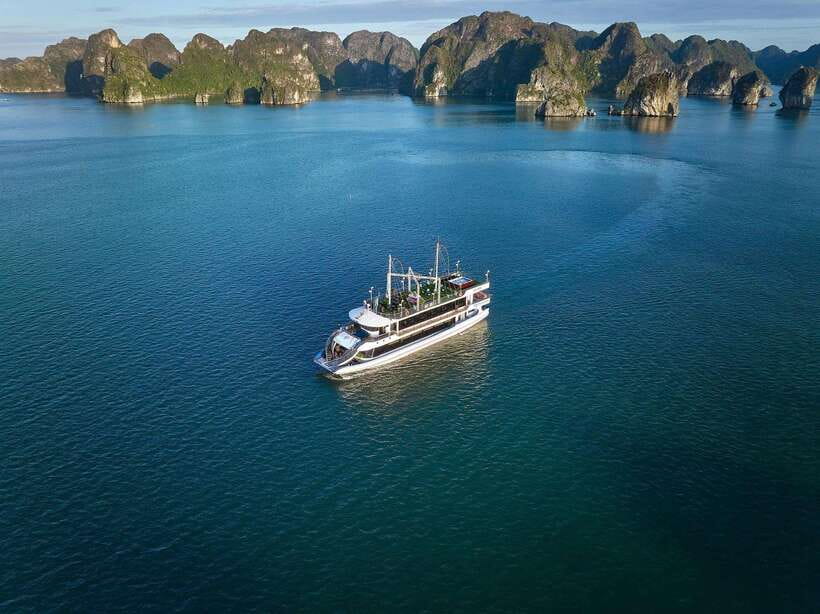 Halong Bay Luxury Cruise: Kayak&Swim,Cave, Party BEST SELLER - Transfers, meeting points, and timing: plan like a pro