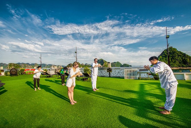 Halong Luxury Cruise 2D/1N: Kayaking, swimming, Titop island, Surprise cave - Overnight comfort: the ensuite cabin, hot water, and why sleep matters