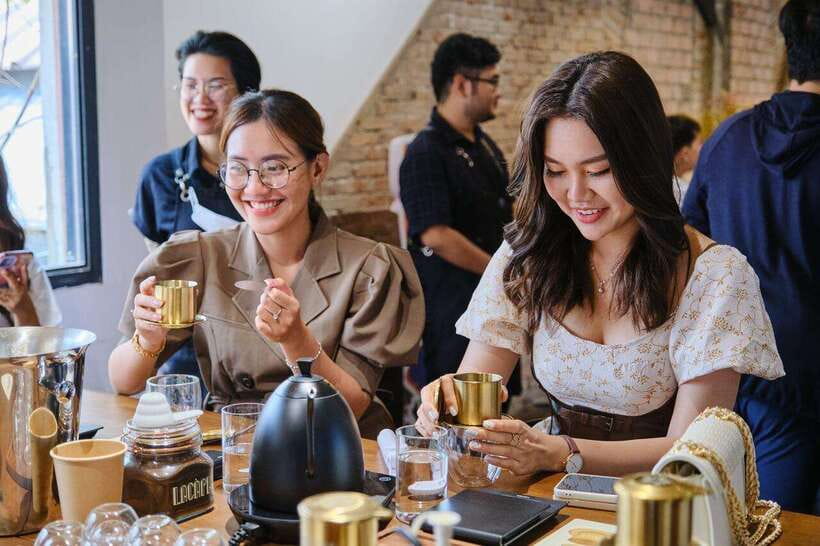 Hands-on Discovery of Vietnamese Coffee & Culture - The 150-minute flow: from tasting to brewing to roasting