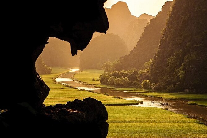 Hang Mua - Hoa Lu - Tam Coc Small Group Tour 8 People a Group - Cycling Rice Fields: Low-Key Effort With Real Local Color