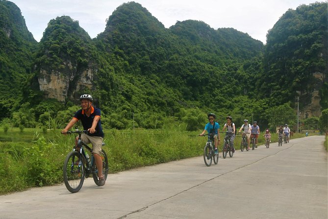 Hang Mua - Hoa Lu - Tam Coc Small Group Tour 8 People a Group - From Hanoi Opera House to Ninh Binh: Morning Comfort and Timing