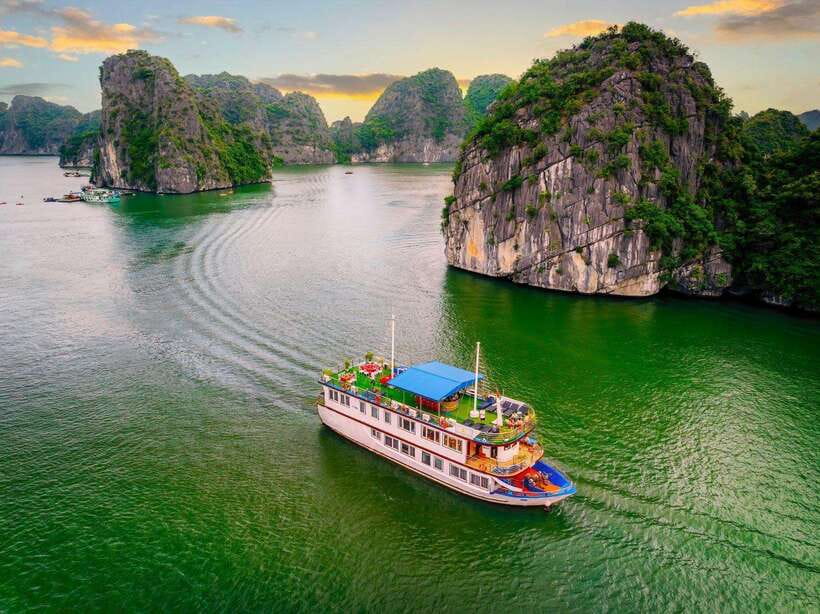 Hanoi: 2-Day Ha Long and Lan Ha Bay Cruise with Kayaking - Why Lan Ha Bay Feels Like the Calm Side of Ha Long