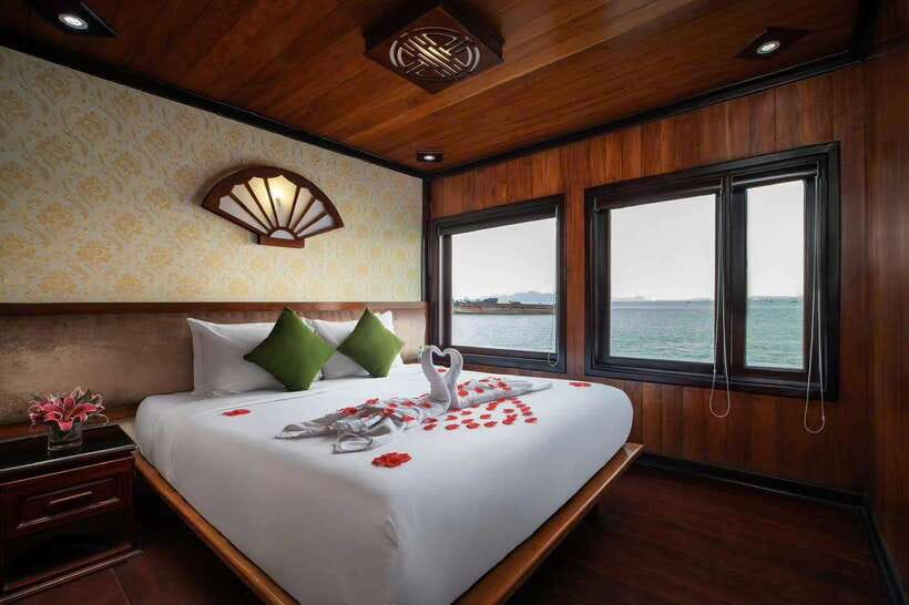 Hanoi: 2-Day Halong Bay Boutique Cruise with Kayaking - Choosing Halong Bay, Lan Ha Bay, or Bai Tu Long Bay