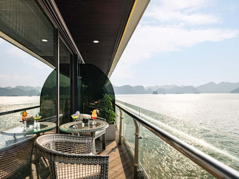 Hanoi: 2-Day Halong, LanHa 5-Star Cruise w/ Balcony &Bathtub - Dark and Lights Cave: Kayak Time Without the Crowd Crush