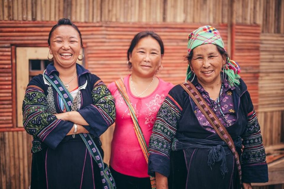 Hanoi: 2-Day Sa Pa Guided Village & Homestay Trekking Tour - Shower, Lunch, and Time to Reset Before the Trip Back