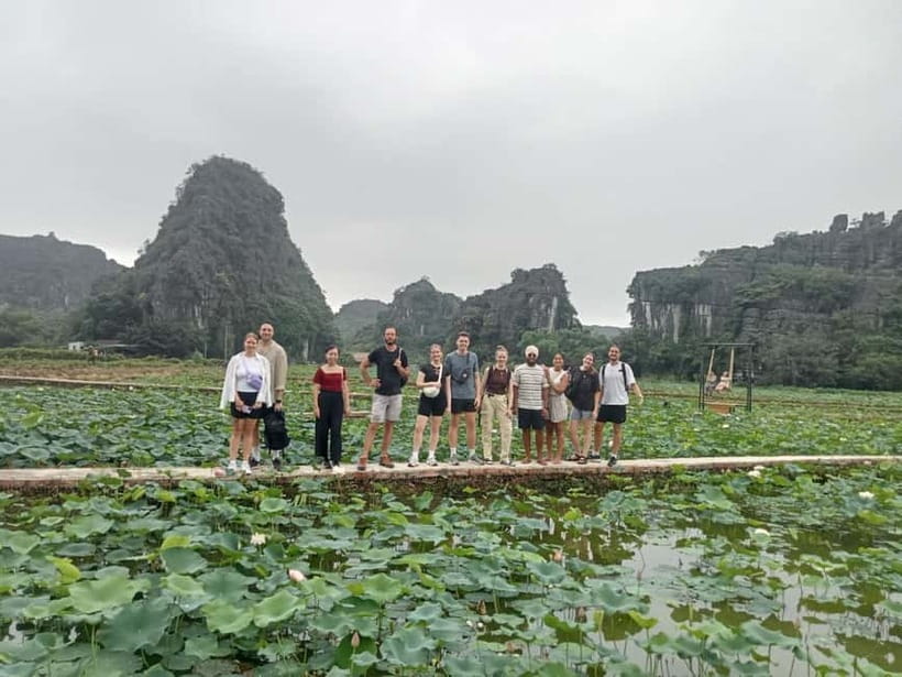 Hanoi: 3Days: Lan Ha bay: classic cruises & Ninh Binh trip - Cabins, bungalow stays, and the real deal on meals