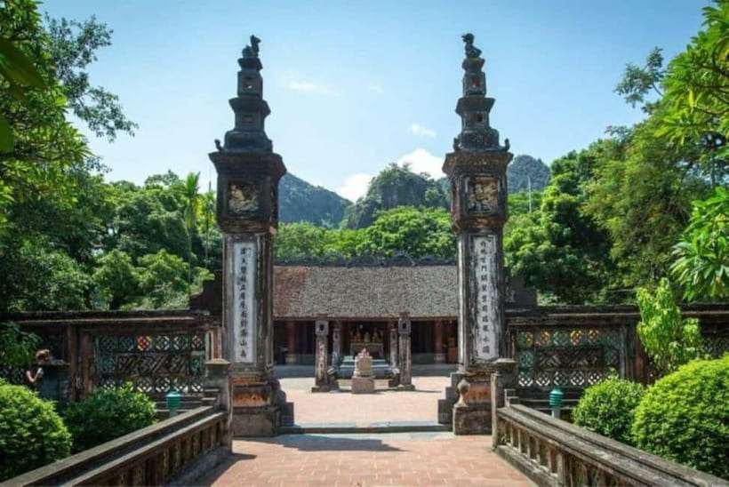 Hanoi: 4-Day Trip Ninh Binh-Halong Cruise Cabin with Balcony - Who should choose this trip, and who should look elsewhere