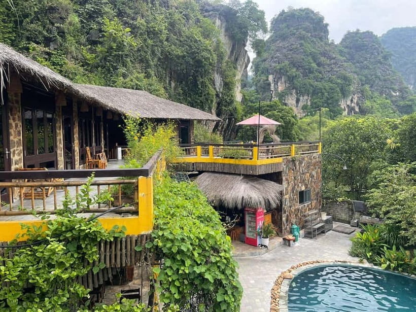 Hanoi: 4-Day Trip Ninh Binh-Halong Cruise Cabin with Balcony - Trang An boat time and the Mua Cave viewpoint that hits fast