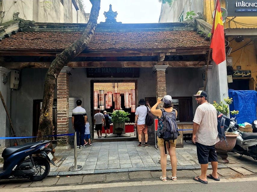 Hanoi: A culinary stroll in private & in French - What You’re Actually Eating: From Savoury to Sweet (and Why It Works)
