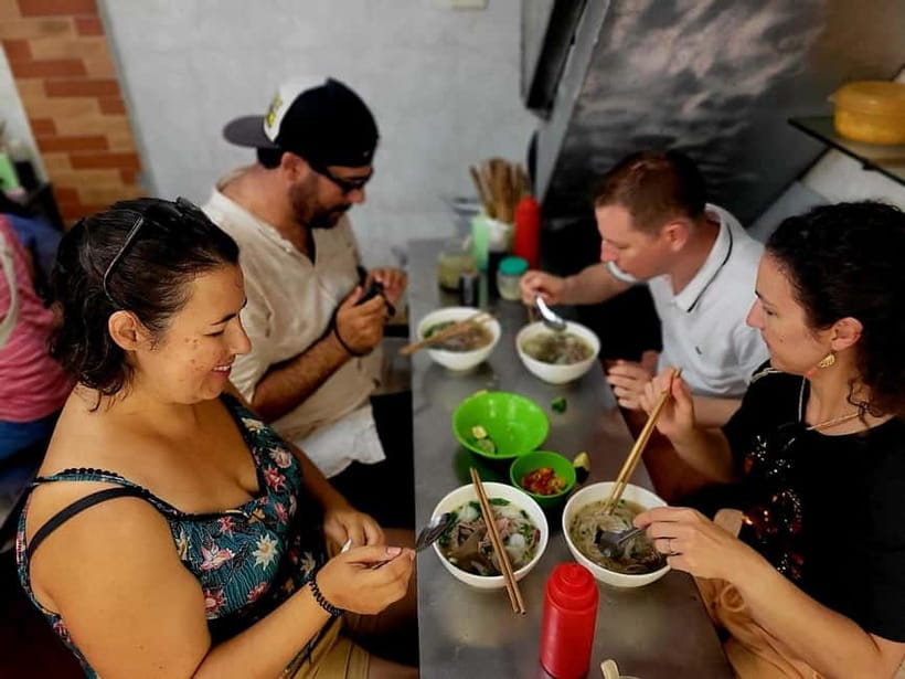 Hanoi: A culinary stroll in private & in French - Language and Group Comfort: French Guidance That Adjusts