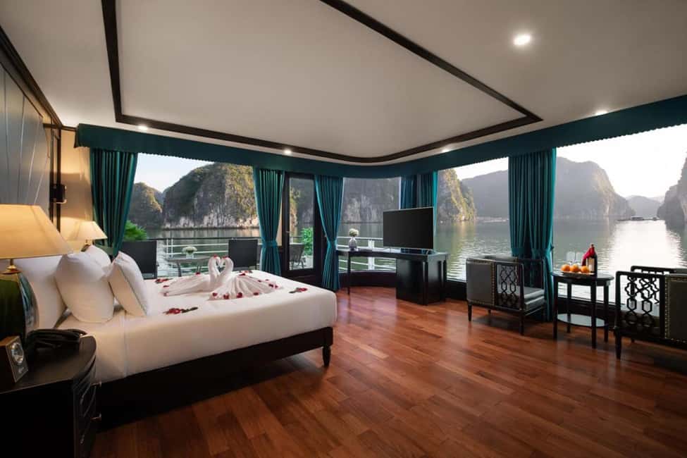 Hanoi: Aspira 5★ Overnight Cruise w/ Balcony & Free Transfer - Check-in on Aspira: welcome details, then you’re moving