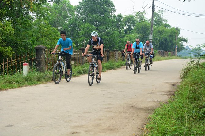 Hanoi Bicycle Tours: Half Day Bicycle Tours Hanoi Countryside - The Red River and Long Bien Bridge moment