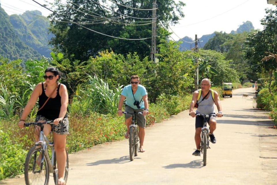 Hanoi: Cat Ba Island & Lan Ha Bay Day Trip Cruise with Lunch - Cai Beo: floating houses and a 7,000-year-old fishing village mood