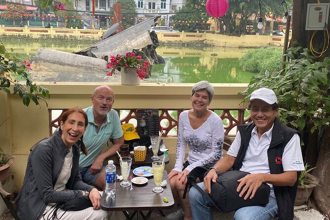 Hanoi City Bike Tour through Banana Island & Food Tasting - Pickup, bike fitting, and getting ready for Hanoi traffic