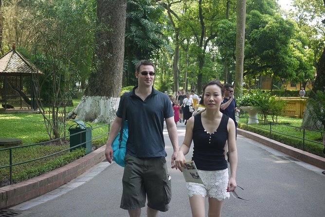 Hanoi city full-Day tour with Vietnamese Lunch - Tran Quoc Pagoda: an older Hanoi you can feel (and it’s close to West Lake)