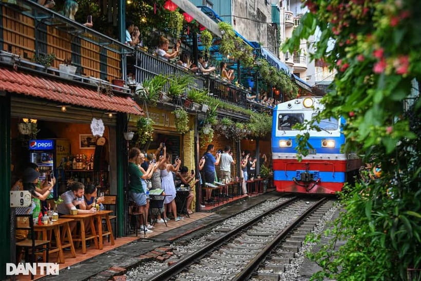 Hanoi City Half Day - Explore With A Special Program - One Pillar Pagoda: the symbol you’ll recognize right away