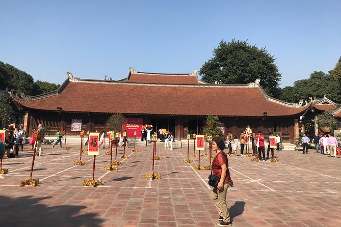 Hanoi City Half Day Private Tour: Hidden Corners & Train Street - Ho Chi Minh’s Mausoleum: the stop where timing really matters