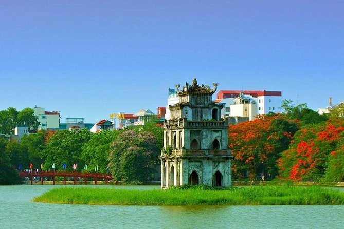 Hanoi City Half Day Private Tour: Hidden Corners & Train Street - Dong Xuan Market and Long Bien Bridge: where Hanoi feels like Hanoi