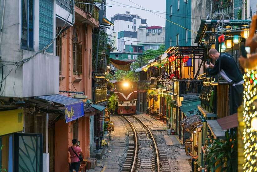 Hanoi: City Highlights Tour with Train Street & Hidden Gems - Ancient House Start and Old Quarter Strolls (Ma May and More)