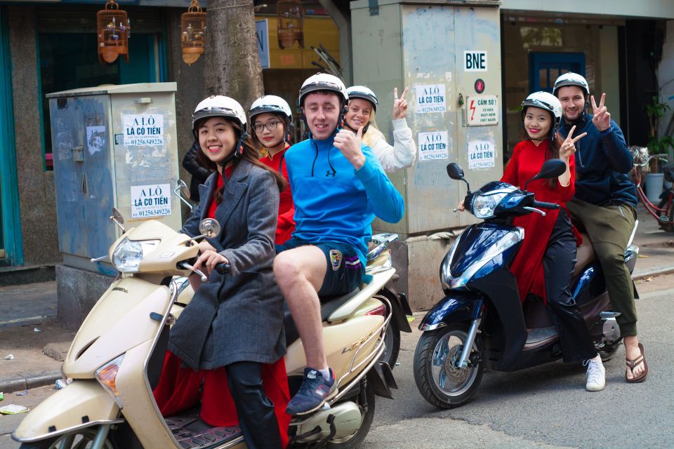 Hanoi: City Sightseeing Motorbike Tour - Quick etiquette: clothing rules, cash, and Lunar New Year realities