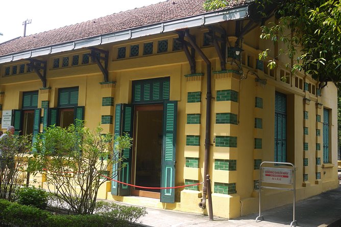 Hanoi city tour and water puppet show - Stop 4: Vietnam Museum of Ethnology and the 54-Group Perspective