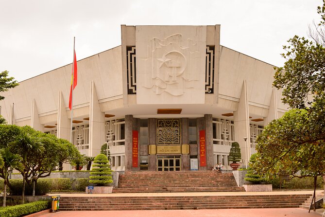 Hanoi City Tour with Lunch and Vegetarian Option - One Pillar Pagoda: A Small Temple With Big Icon Status