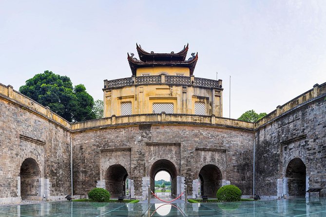 Hanoi city tour with water puppet show- small group tour - A smooth 8:00am start that saves you energy