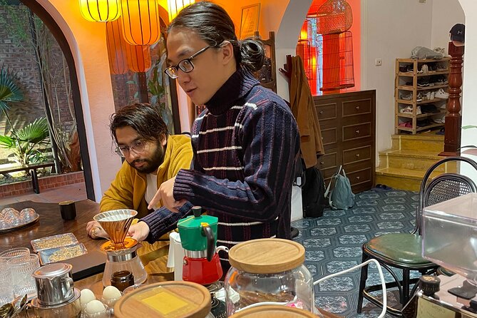 Hanoi Coffee Experience: 6 Brews, 9 Recipes & 3 Liquor Tastings - What it’s really like in the room: pacing, service, and comfort
