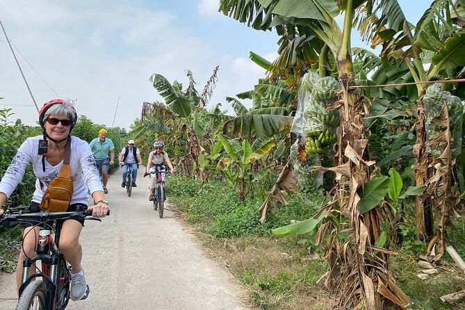 Hanoi Countryside By Bike & Local House and Food Tasting - Long Bien back to Hanoi plus Hanoi food: the taste payoff