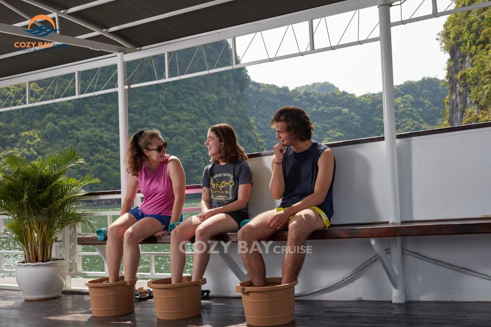Hanoi: Cozy Halong Bay Overnight Cruise with Meals - Sunset party and the Vietnamese roll cooking class