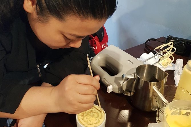 Hanoi Egg Coffee making course - Sample First: Seeing the Process Step by Step