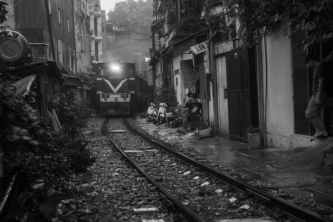 Hanoi Explorer Photo Tour - Old Quarter markets and backstreets with a working photographer