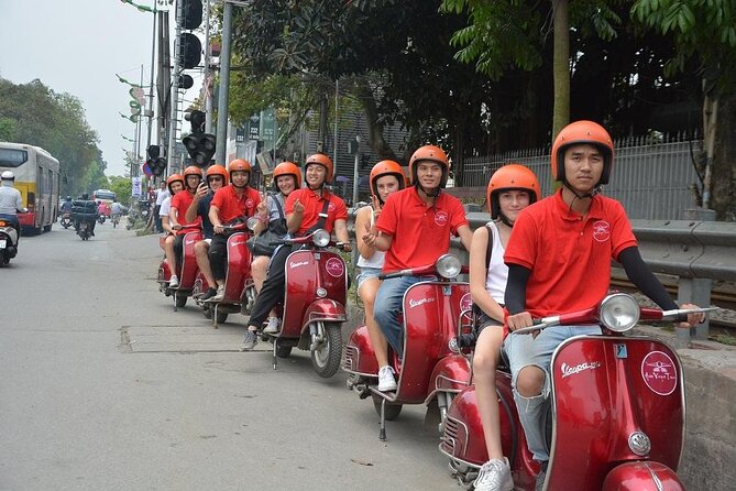 Hanoi Food Tours: Hanoi Foodie Scooter Tour Led By Women - Hồ Trúc Bạch egg coffee finale—and a dessert from 1946