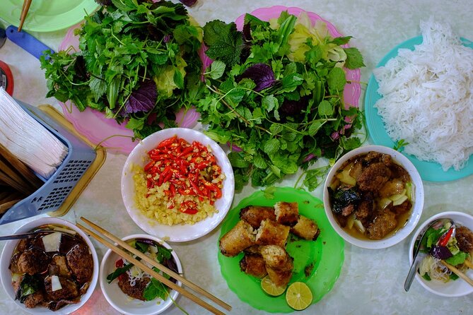 Hanoi Food & Train Street Tour - How the 3–4 km walk actually feels