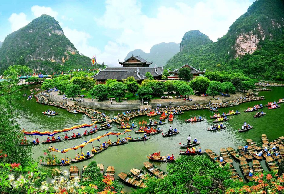 Hanoi: Full-Day Private Tam Coc Tour with Boat Ride & Lunch - Lunch in the middle: refuel before the active part
