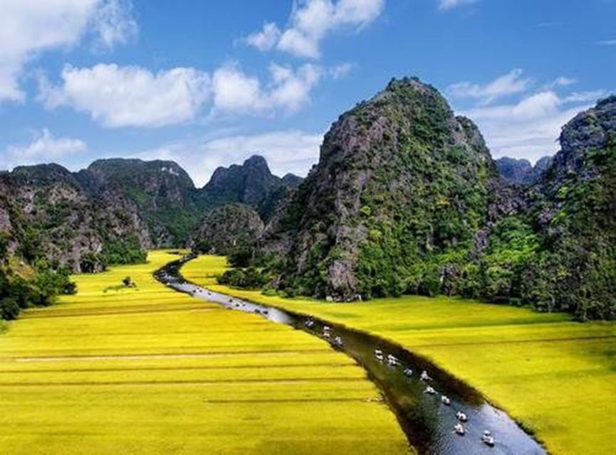 Hanoi: Full-Day Private Tam Coc Tour with Boat Ride & Lunch - Mua Island and the 500 steps: the stair climb payoff