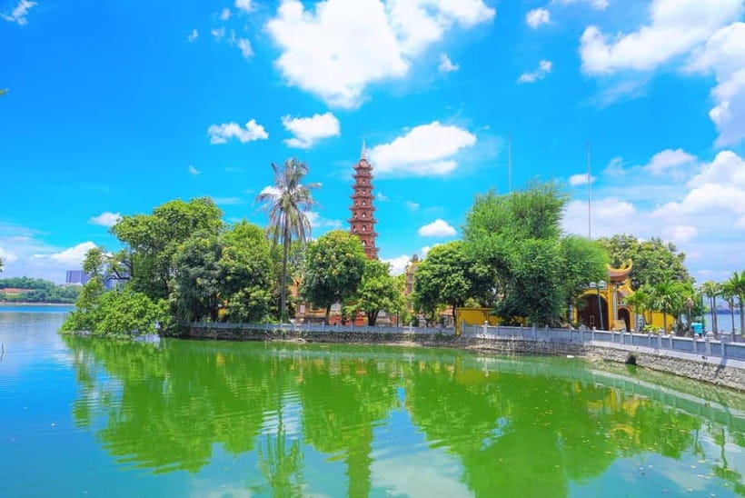 Hanoi: Full-Day Tour with Hoa Lo, Literature Temple & Guide - Lunch at the right time: what a traditional meal adds