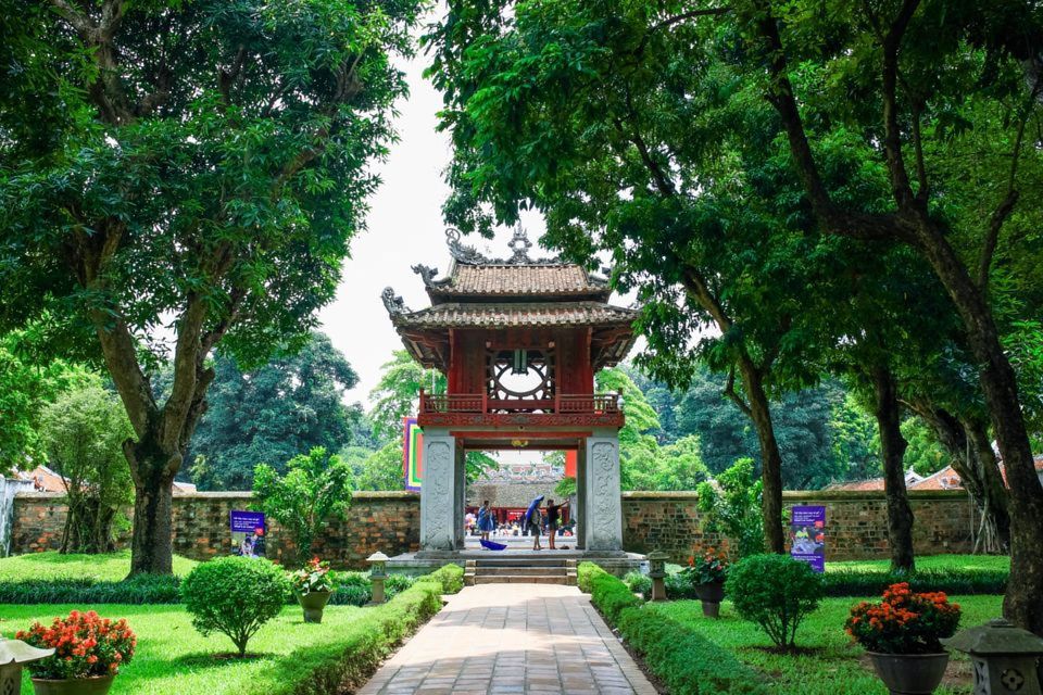 Hanoi: Guided Half-Day City Highlights Tour with Transfers - Key highlights you’ll actually feel