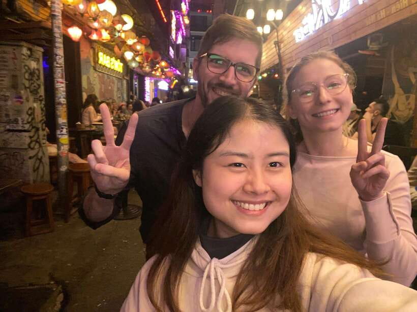 Hanoi: Guided Street Food Tour for small groups - Guides you might meet: what the best ones do differently